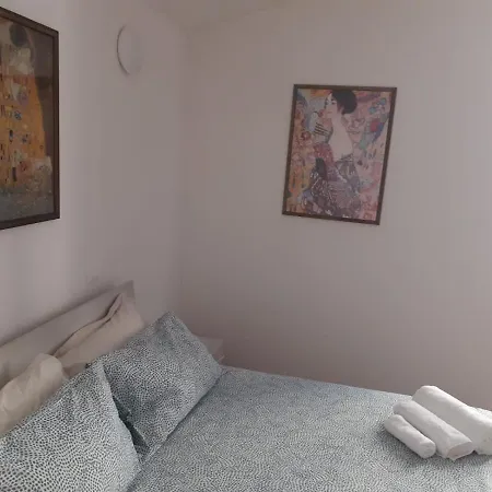 Turistico I Portici דירה