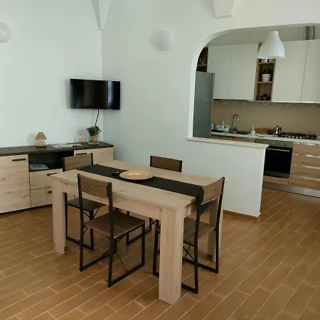 Turistico I Portici Apartman LʼAquila
